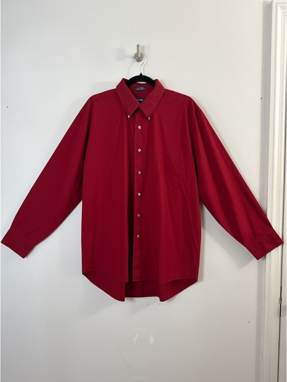 IZOD Mens XL 17.5 34/35 Red Silky Poplin Button Down Long Sleeve Shirt